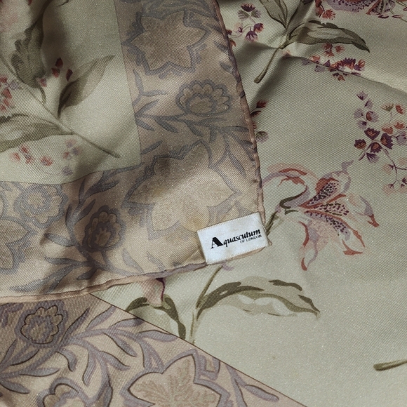 Aquantucum of London Silk Scarf - Picture 2 of 10